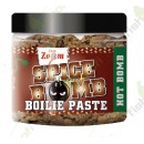 Spice Bomb Boilie Paste, Hot Bomb (Насадочная карповая паста, "Хот Бомб") 200г (CZ8846)